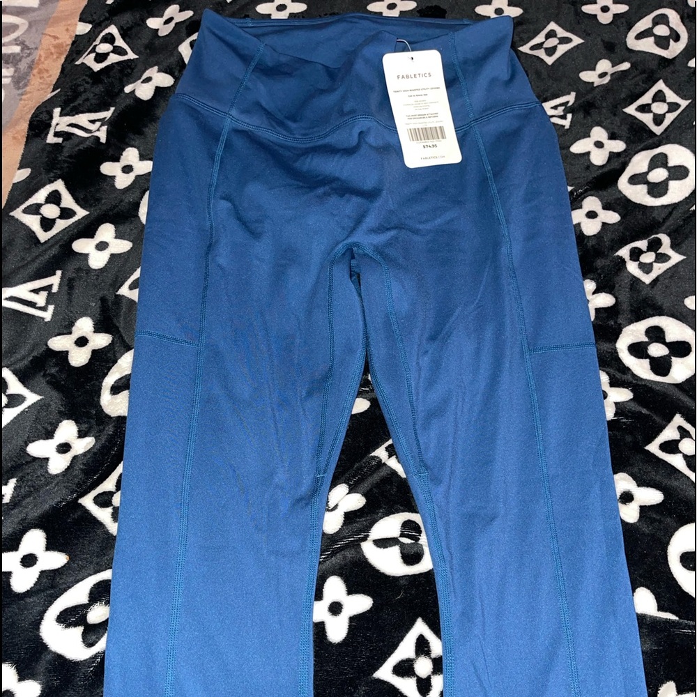 Large Trinity high waisted utility legging dark blue